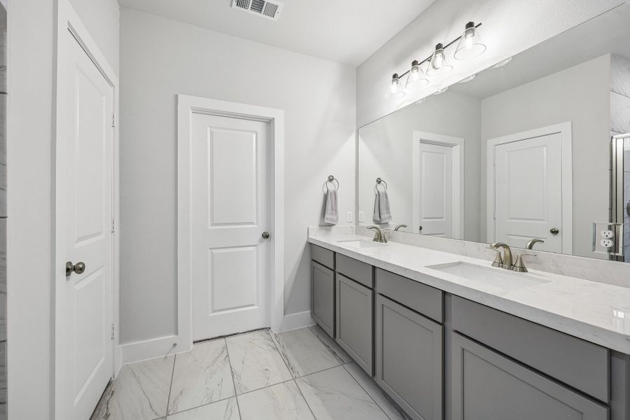 Owners Bathroom