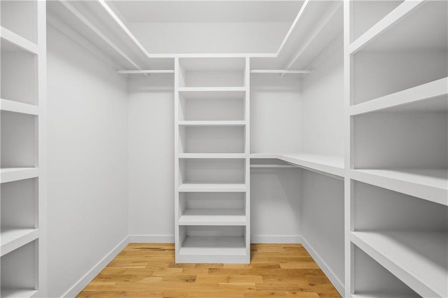 Spacious, unfurnished interior of a new home in , Atlanta (Image 29).