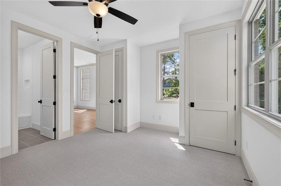Spacious, unfurnished interior of a new home in , Alpharetta (Image 57). Spacious, unfurnished interior of a new home in , Alpharetta (Image 57).