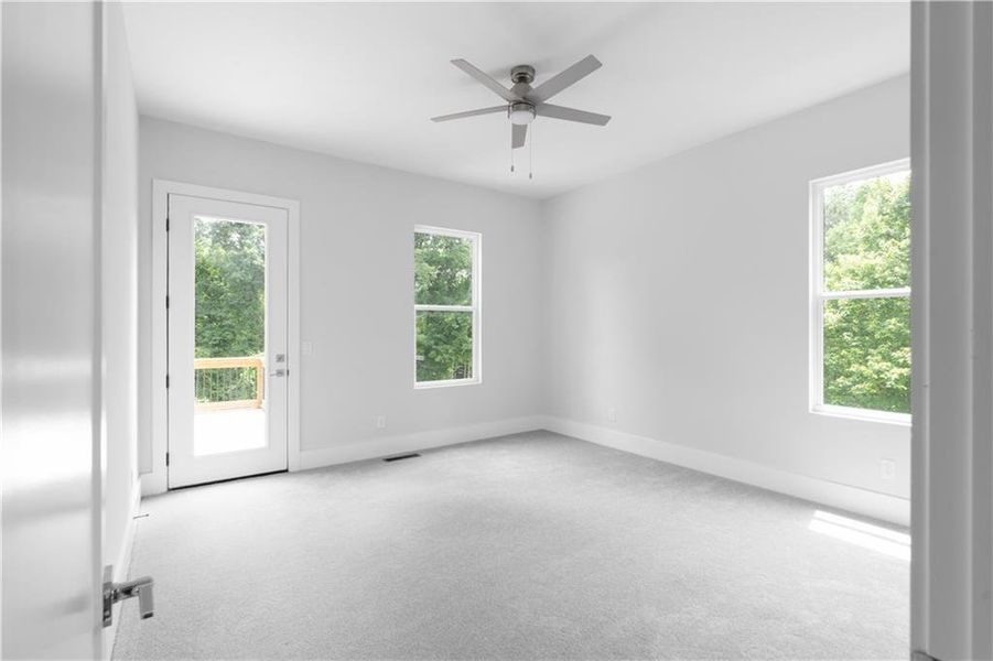 Spacious, unfurnished interior of a new home in , Atlanta (Image 72).