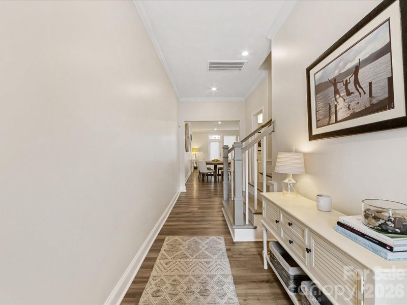 Neutral interior walls provide a welcoming and calm decor.