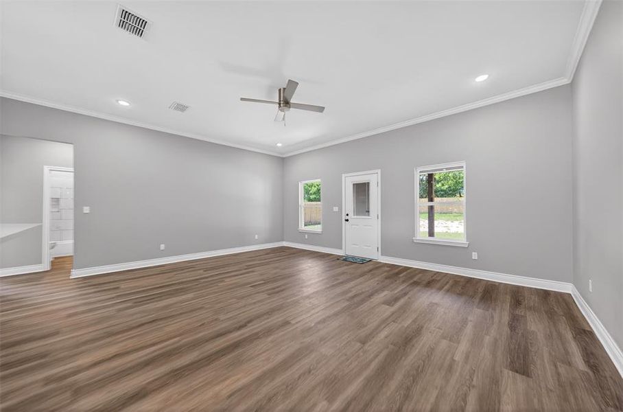 Spacious, unfurnished interior of a new home in , Troup (Image 27).