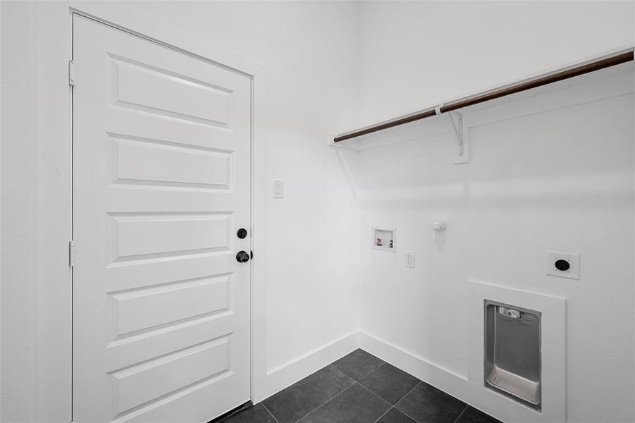 Spacious, unfurnished interior of a new home in , Hillsboro (Image 23).