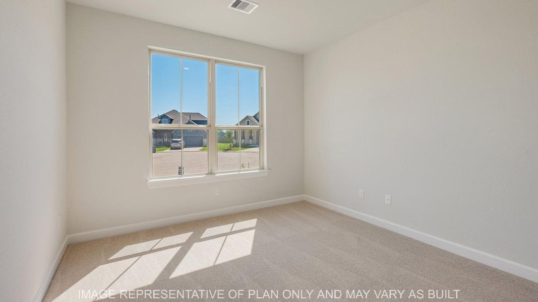 Spacious, unfurnished interior of a new home in Wellborn Settlement, College Station (Image 10).