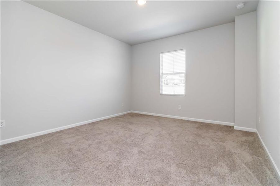 Spacious, unfurnished interior of a new home in , Atlanta (Image 43).