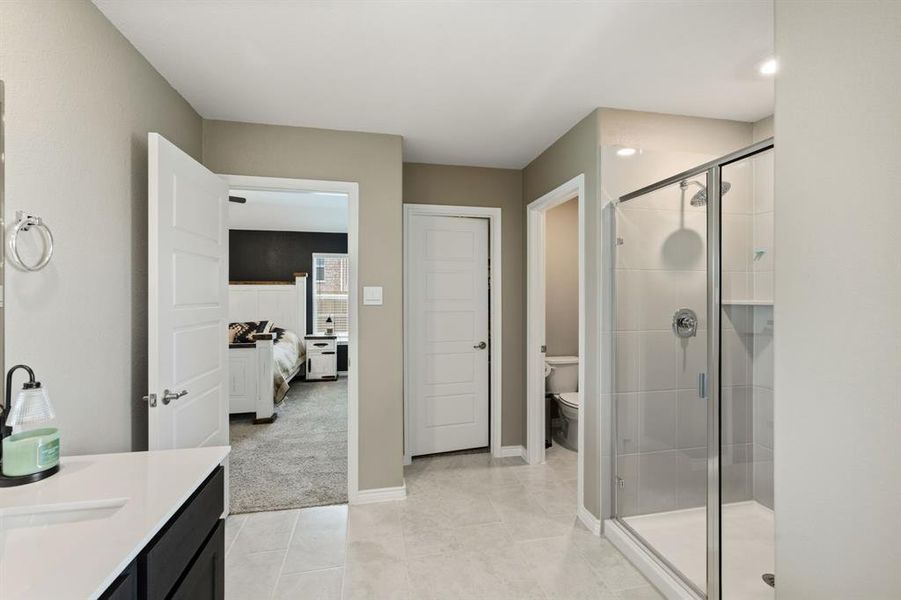 Furnished interior view inside a new home in , Fate (Image 7).