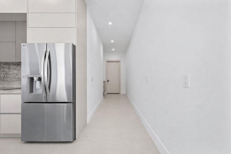 Furnished interior view inside a new home in , Fort Lauderdale (Image 5). Furnished interior view inside a new home in , Fort Lauderdale (Image 5).