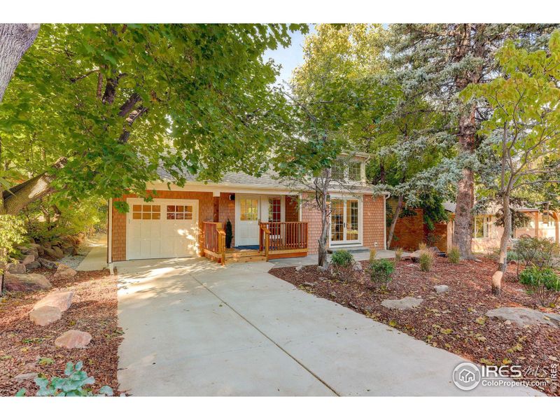 This ranch home epitomizes modern luxury in one of Boulder's most iconic neighborhoods.