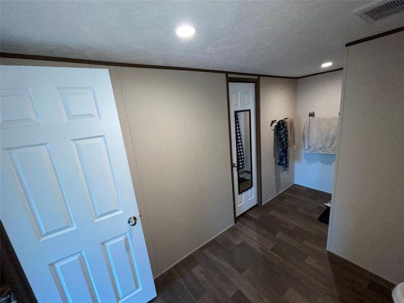 Image 29 of a home in .