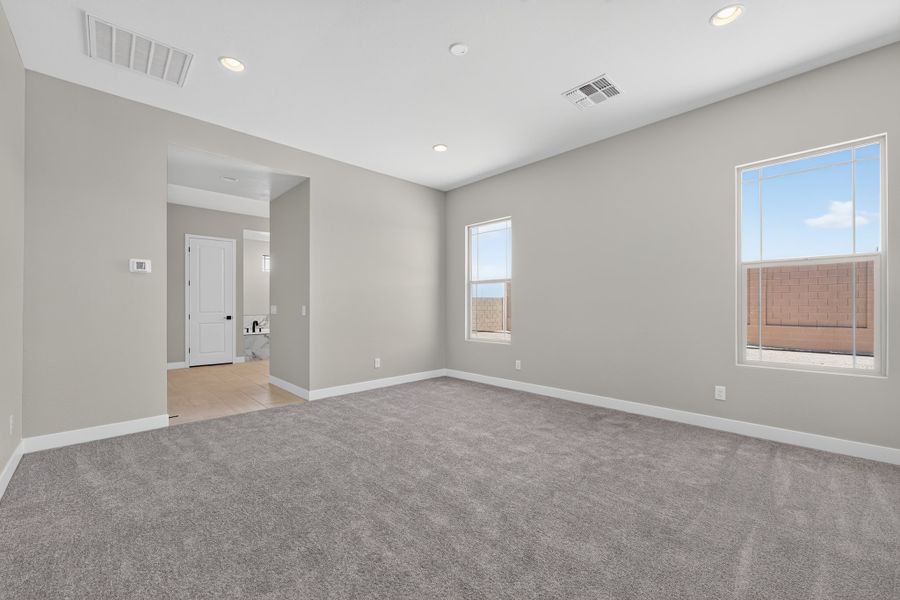 Spacious, unfurnished interior of a new home in Legado, Queen Creek (Image 16).