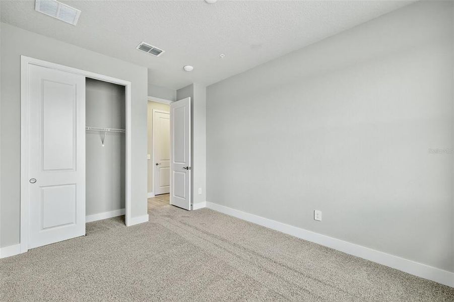 Spacious, unfurnished interior of a new home in Wellen Park, Venice (Image 29).