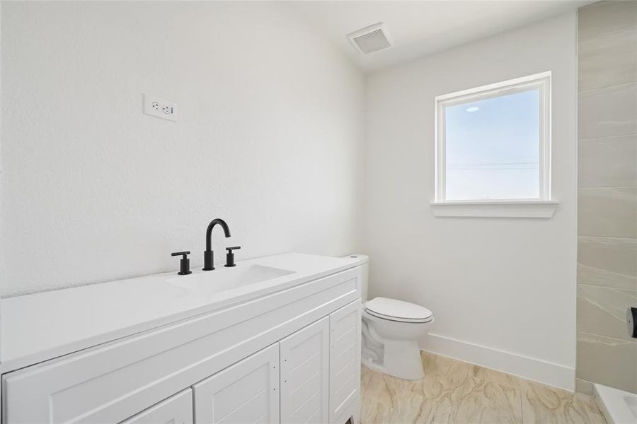 Image 18 of a home in .