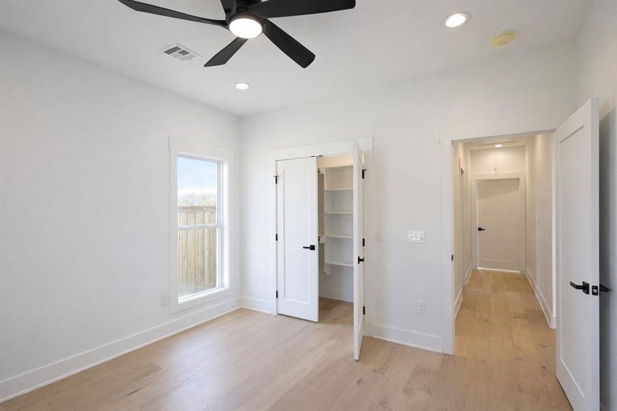 Spacious, unfurnished interior of a new home in , Pottsboro (Image 25).