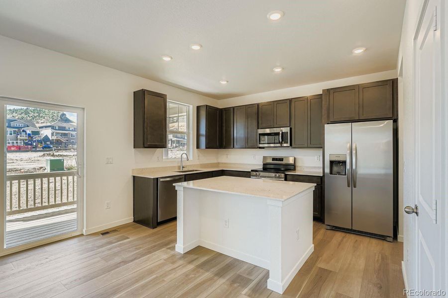 Furnished interior view inside a new home in Ken-Caryl Ranch: The Pioneer Collection, Littleton (Image 6). Furnished interior view inside a new home in Ken-Caryl Ranch: The Pioneer Collection, Littleton (Image 6).