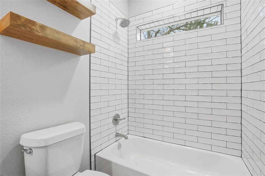 Image 38 of a home in .