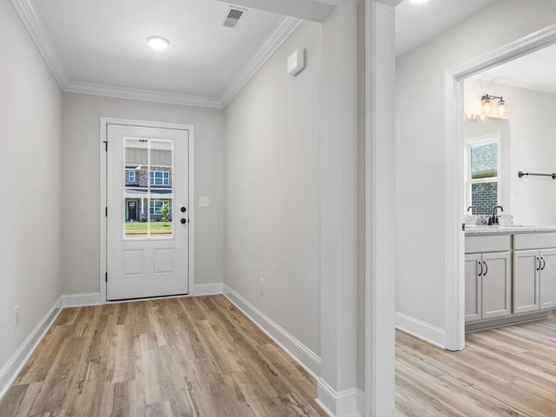 Spacious, unfurnished interior of a new home in Waverly Estates, Nevada (Image 23).