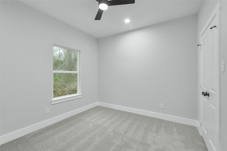 Spacious, unfurnished interior of a new home in , Willis (Image 36).