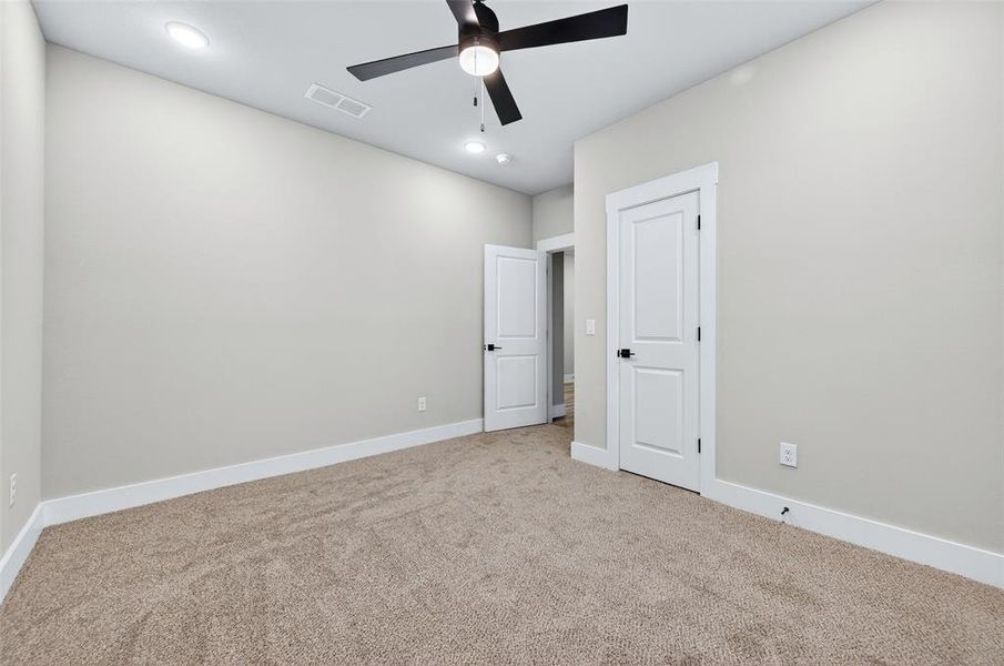 Spacious, unfurnished interior of a new home in , Whitesboro (Image 22).