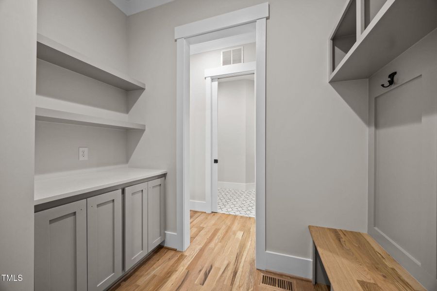 28-web-or-mls-IMG_1657 28-web-or-mls-IMG_1657