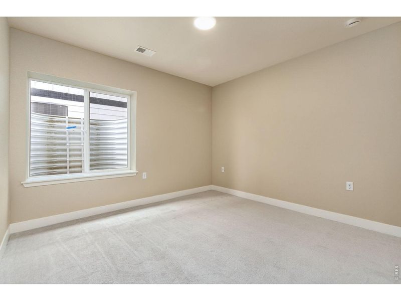 Spacious, unfurnished interior of a new home in , Fort Collins (Image 29).