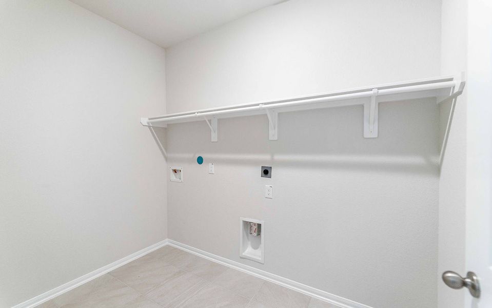 Spacious, unfurnished interior of a new home in Cypress Green, Hockley (Image 46).