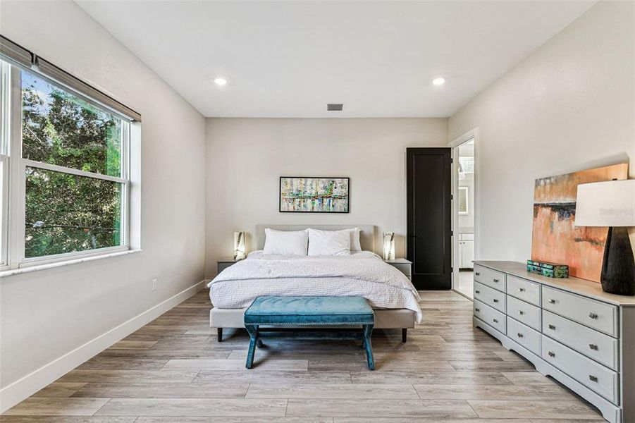 Furnished interior view inside a new home in , Tampa (Image 15).