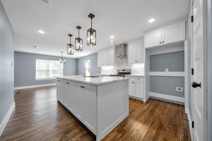 Furnished interior view inside a new home in , Kemp (Image 8).