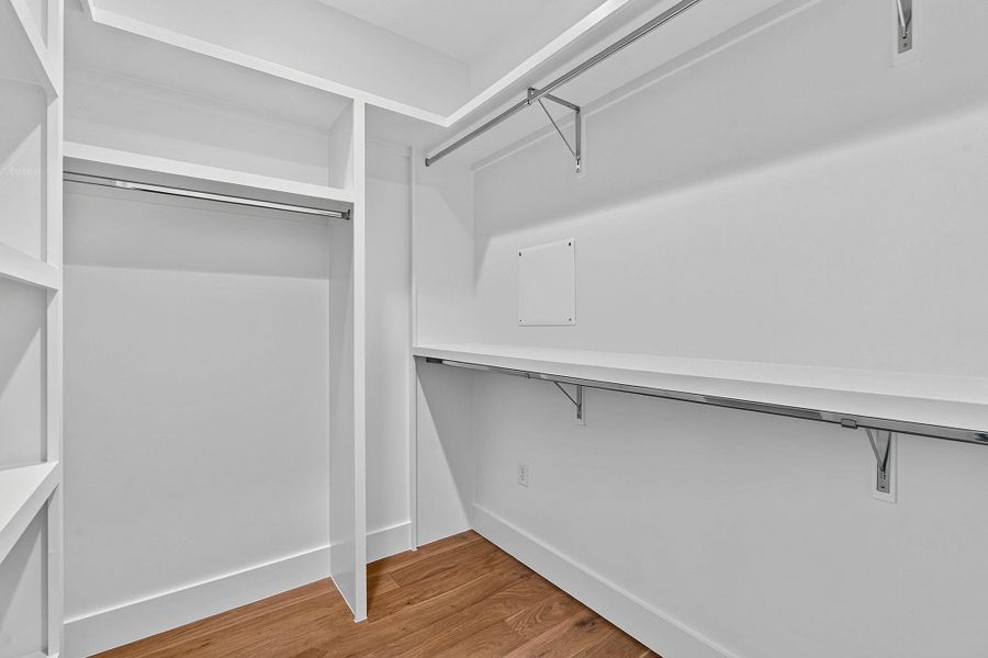 Spacious, unfurnished interior of a new home in , Austin (Image 19).