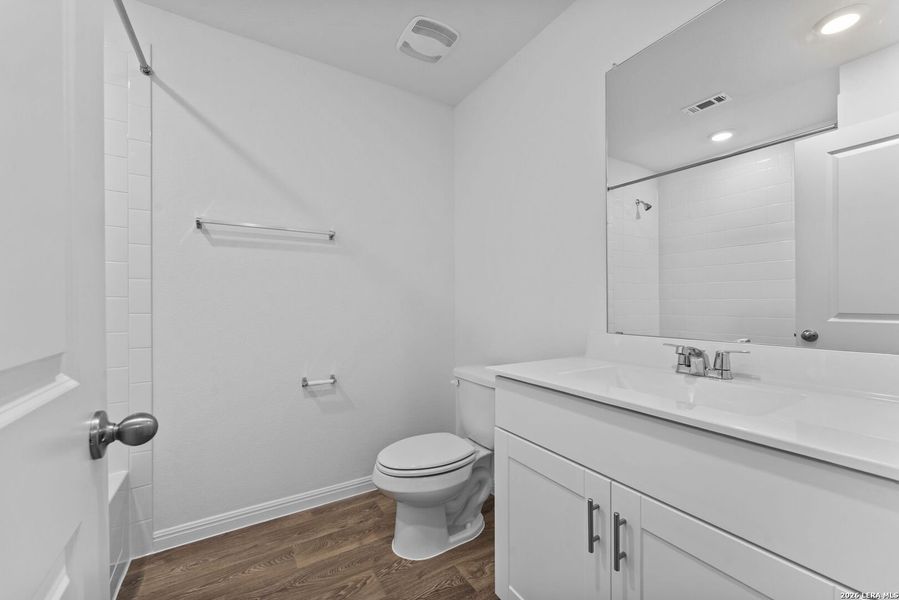 Furnished interior view inside a new home in Paramount, Kyle (Image 5).