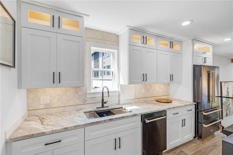Furnished interior view inside a new home in , Atlanta (Image 43).