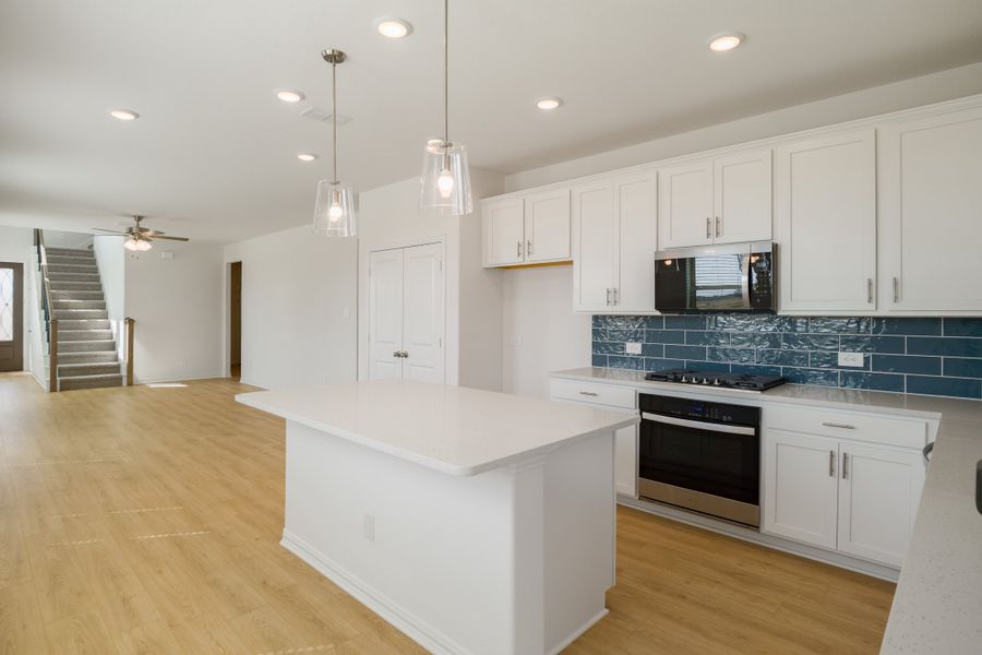 Furnished interior view inside a new home in Saratoga, Aubrey (Image 7).