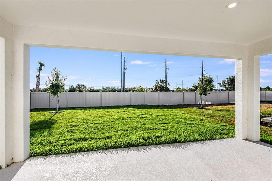 Exterior details and patio area of a home in Mirada, San Antonio (Image 2).