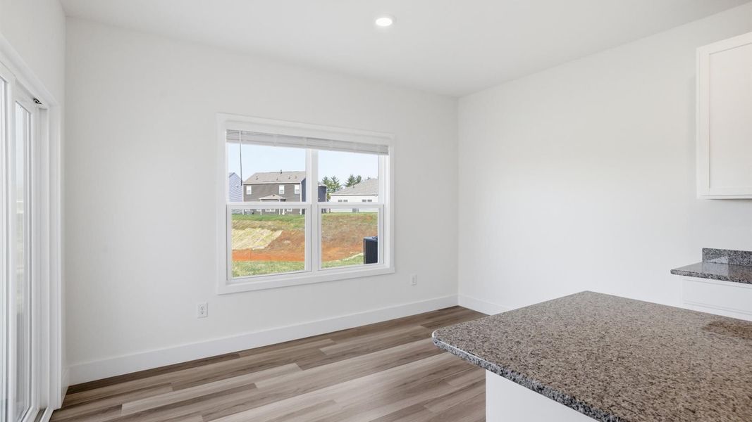 Spacious, unfurnished interior of a new home in Millstone Village, Morristown (Image 13).