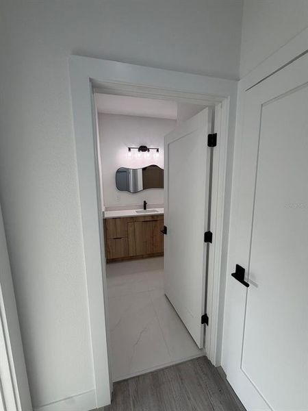 Spacious, unfurnished interior of a new home in , Summerfield (Image 40).