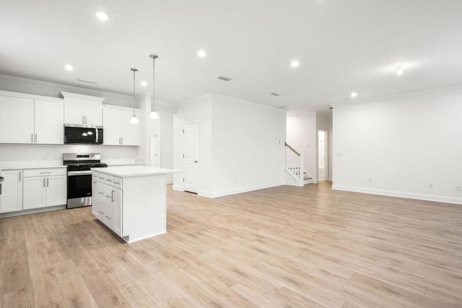 Spacious, unfurnished interior of a new home in Salem Bay, Beaufort (Image 44).