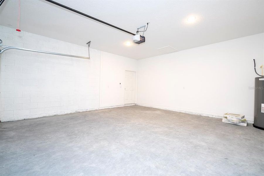 Spacious, unfurnished interior of a new home in , Ocala (Image 63). Spacious, unfurnished interior of a new home in , Ocala (Image 63).
