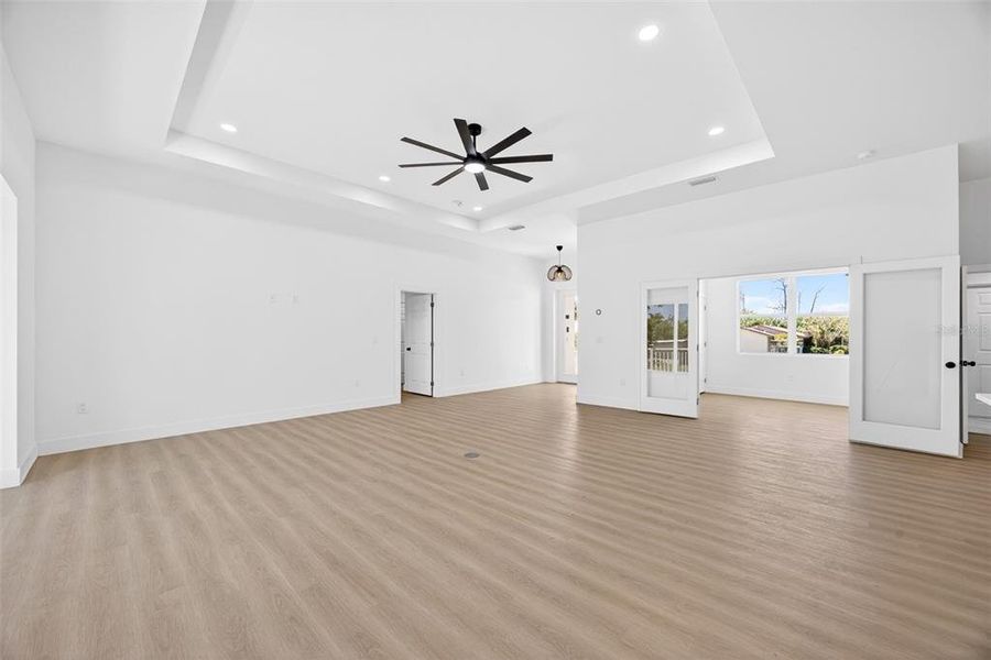 Spacious, unfurnished interior of a new home in , Punta Gorda (Image 13).