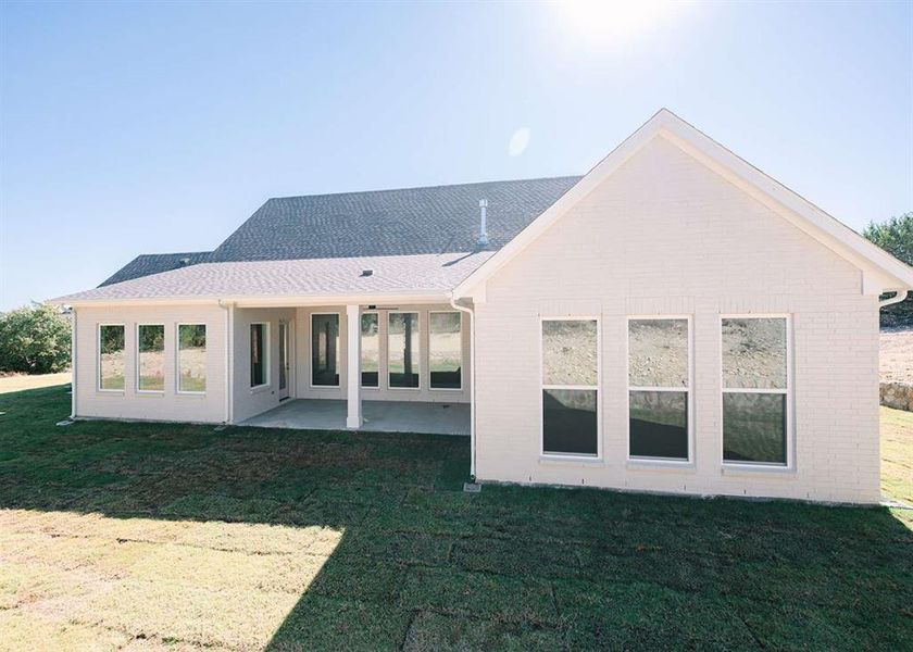 Exterior details and patio area of a home in , Weatherford (Image 23).