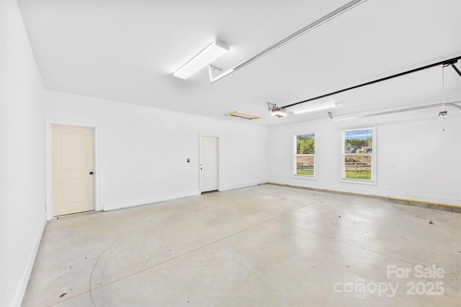 Spacious, unfurnished interior of a new home in , Belmont (Image 32).