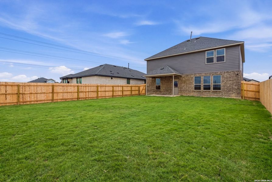 Exterior details and patio area of a home in Nopal Valley, San Antonio (Image 27).