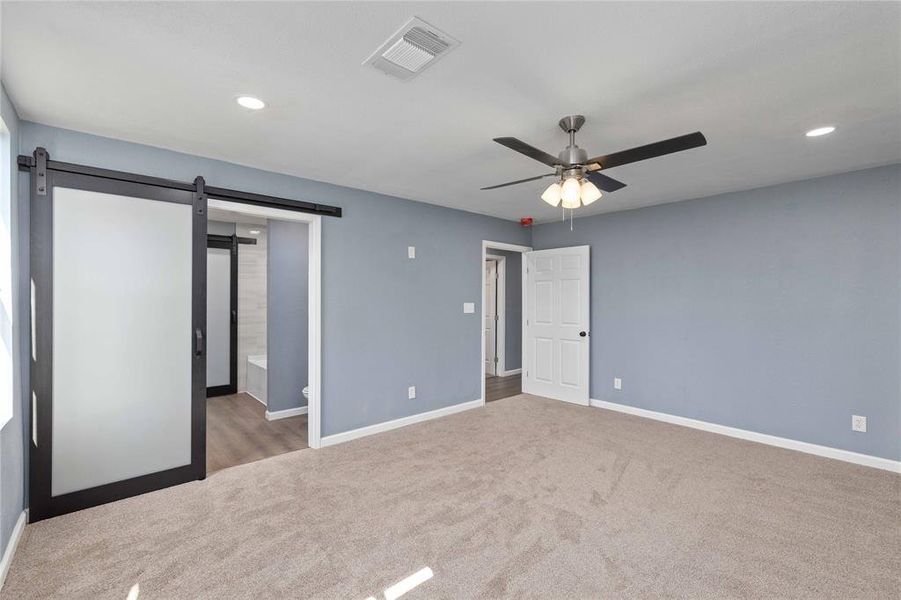 Spacious, unfurnished interior of a new home in , Brownwood (Image 36).