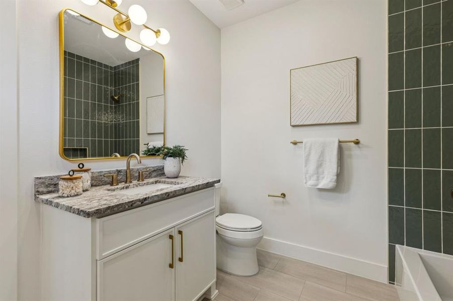 Furnished interior view inside a new home in , Dallas (Image 7).