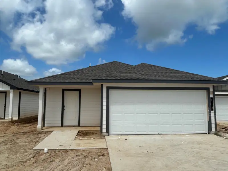 Image 27 of a home in Cornerstone.