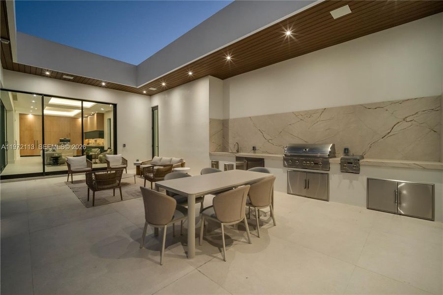 Community amenities in , Miami (Image 49). Community amenities in , Miami (Image 49).