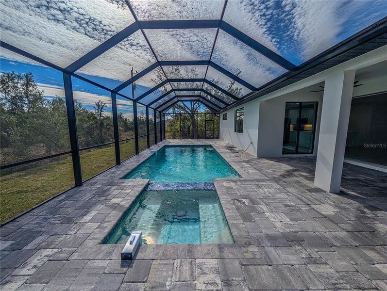 Exterior details and patio area of a home in , Port Charlotte (Image 2).