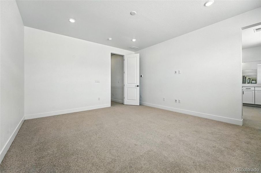 1733 Fox Trotter Point ~ Ready Now