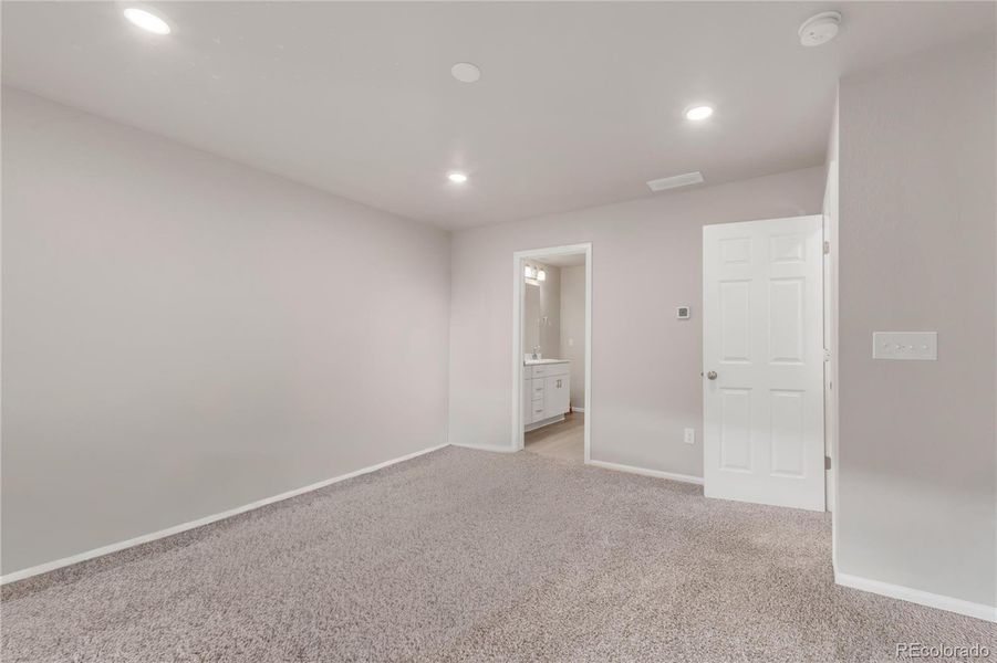 Spacious, unfurnished interior of a new home in , Littleton (Image 23).