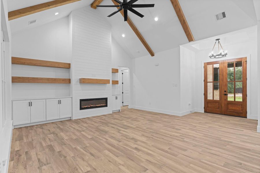 Spacious, unfurnished interior of a new home in , New Caney (Image 20).
