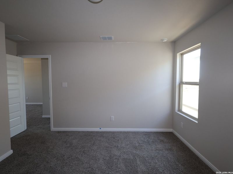 Spacious, unfurnished interior of a new home in Paloma Park, Converse (Image 24).
