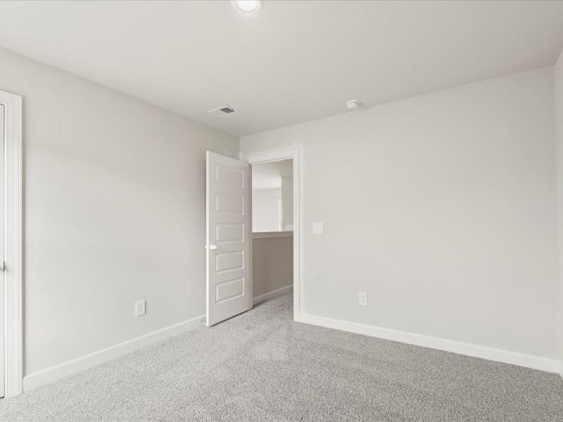 Welcome to the Roswell floorplan at Brayfield Manor - Heritage Collection.